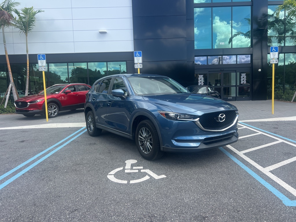 2017 Mazda CX-5 Touring photo 3