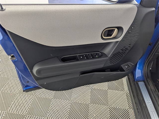 2025 Mini Cooper 4 Door Hardtop S Iconic photo 18