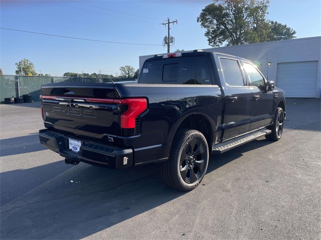 2025 Ford F-150 Lightning Platinum photo 6
