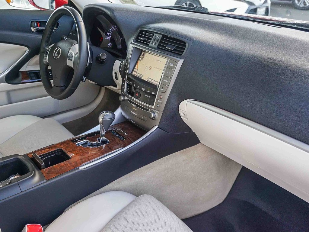 2015 Lexus IS 250 photo 14