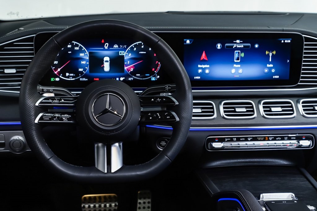 2026 Mercedes Benz GLS 450 4MATIC photo 14