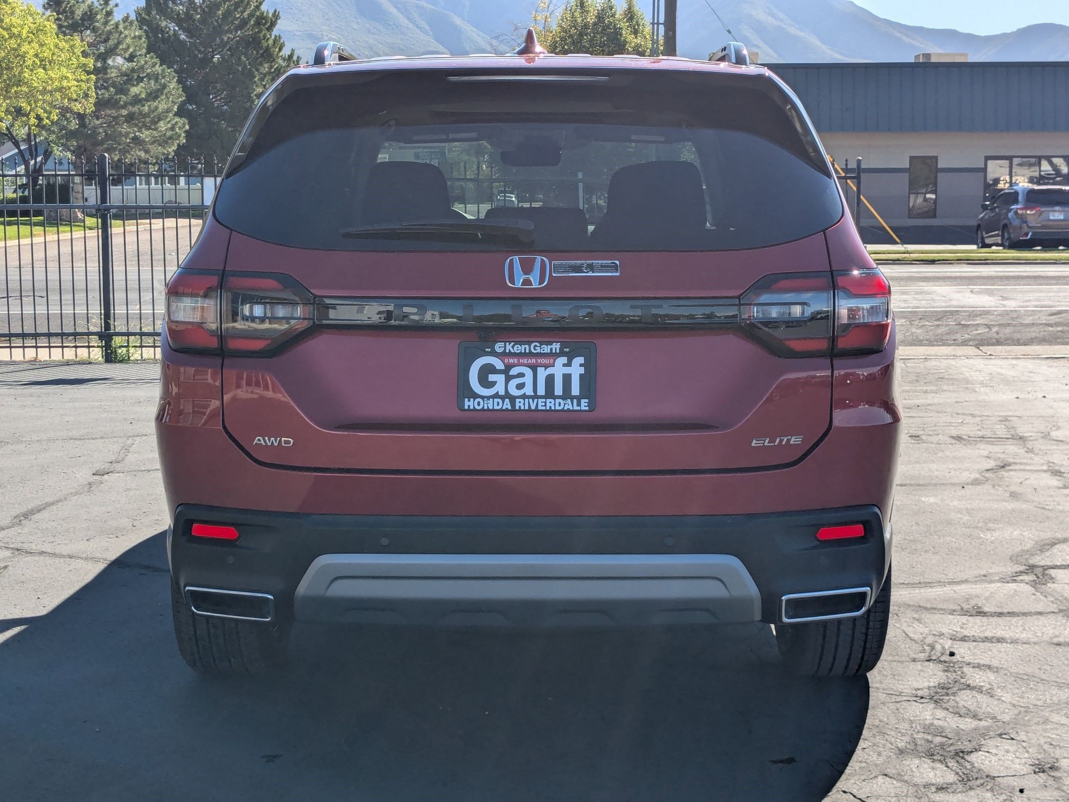 2025 Honda Pilot Elite photo 3