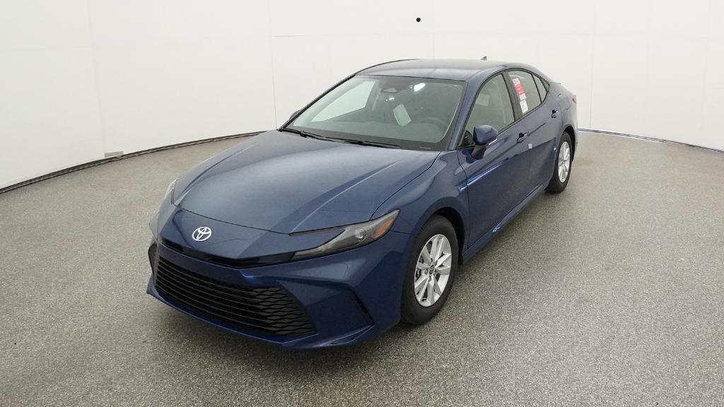 2026 Toyota Camry LE photo 5