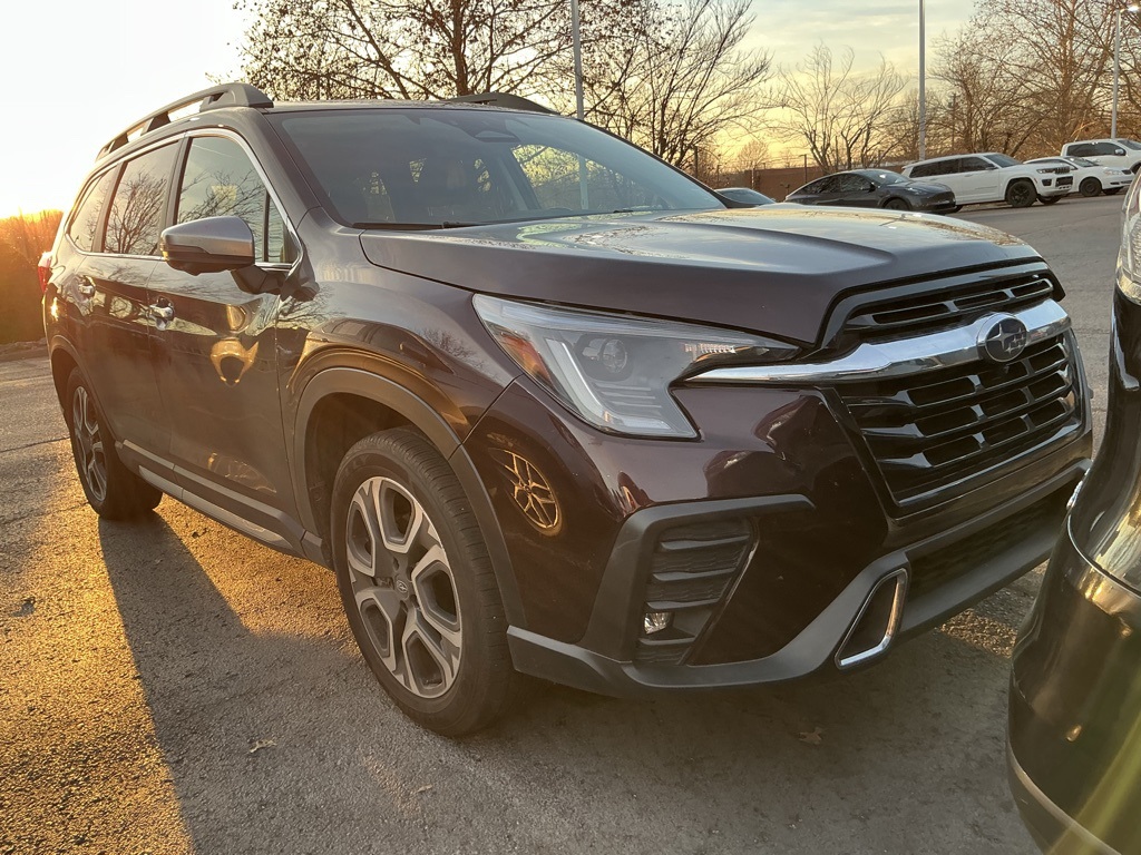 2023 Subaru Ascent Touring's photo