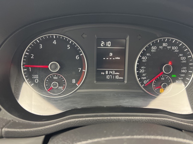 2015 Volkswagen Passat S photo 11
