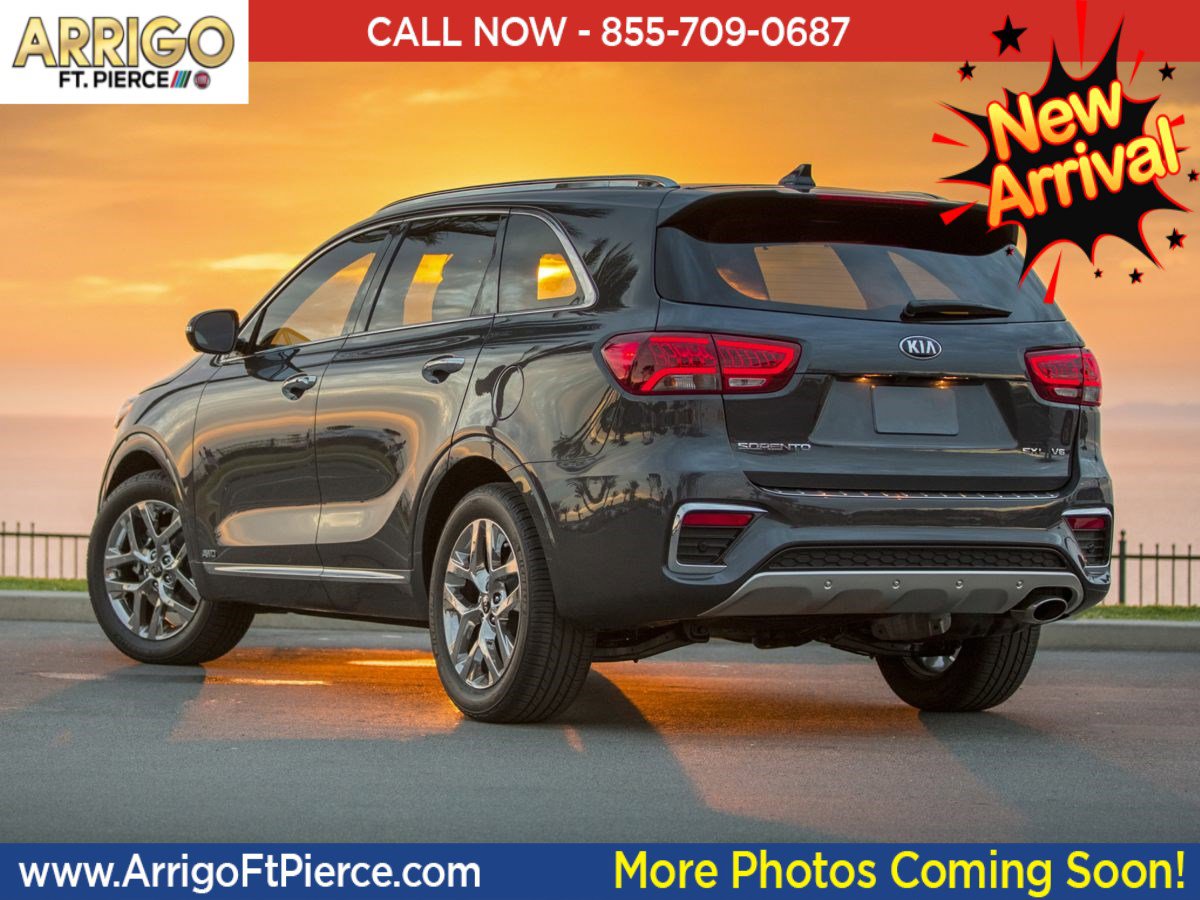 2019 Kia Sorento LX's photo