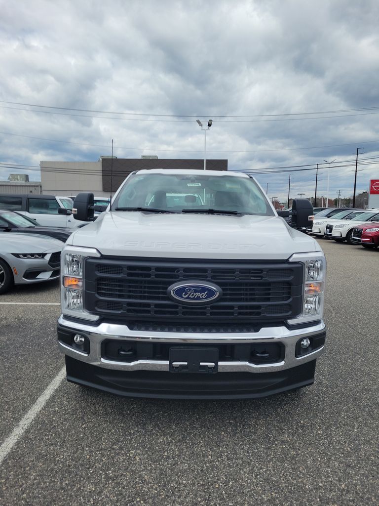 2025 Ford F-250 XL photo 2