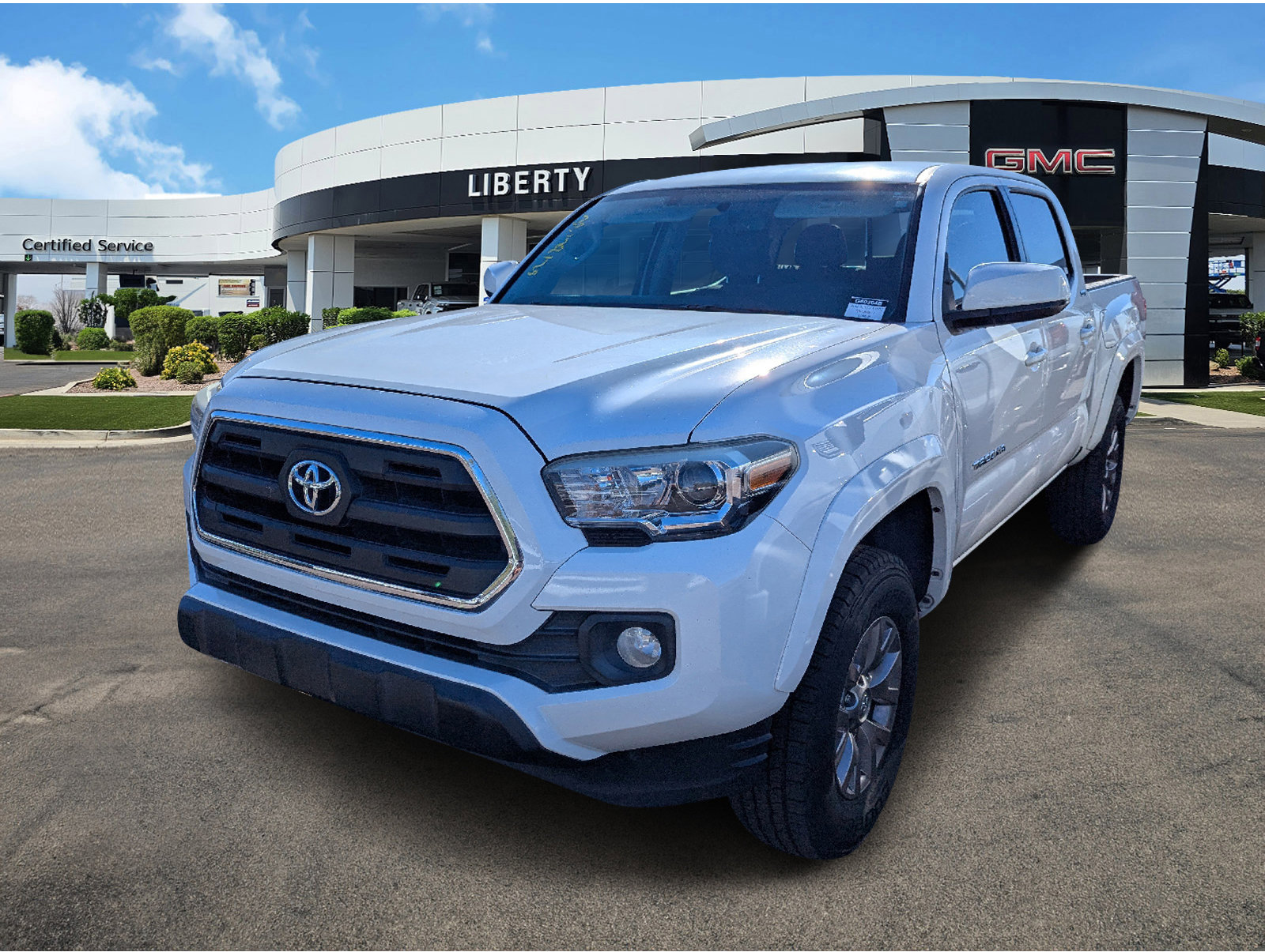 2016 Toyota Tacoma SR5 V6 photo 2