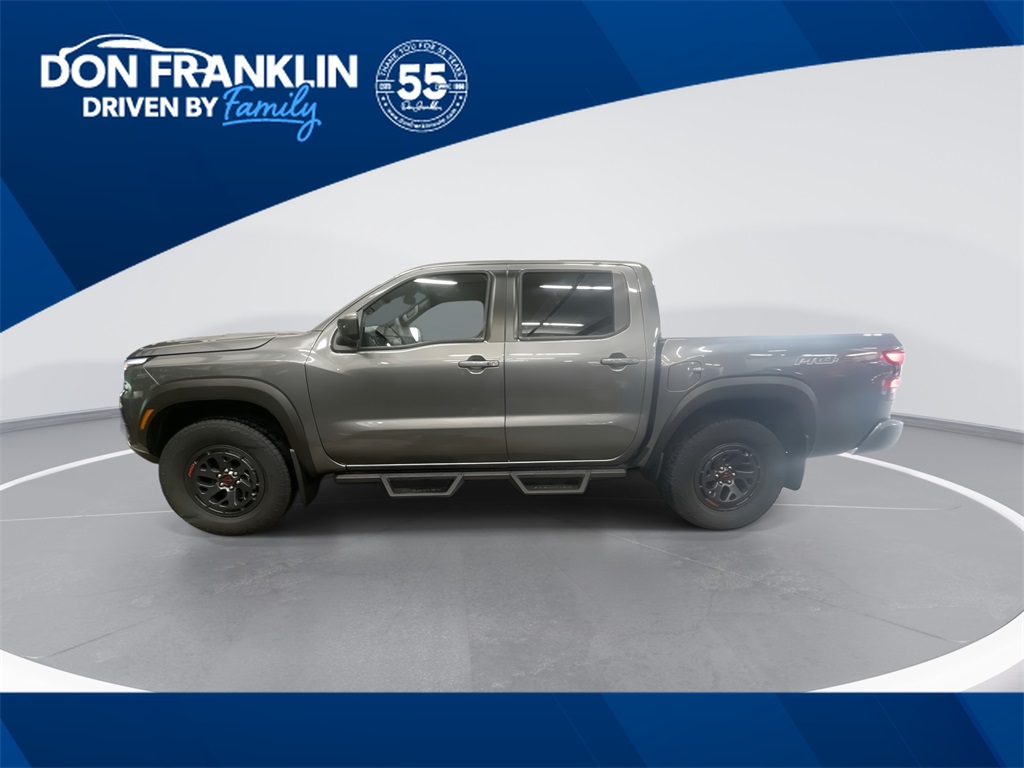 2026 Nissan Frontier PRO-4X's photo