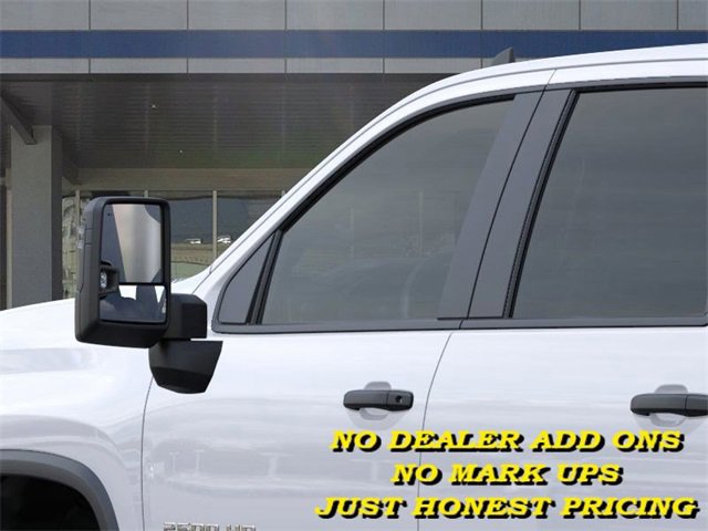 2025 Chevrolet Silverado 2500HD Custom photo 12