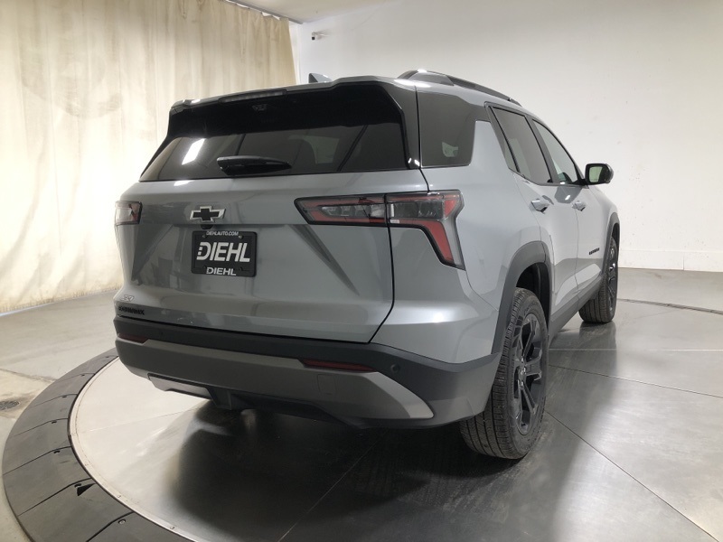 2025 Chevrolet Equinox LT photo 4