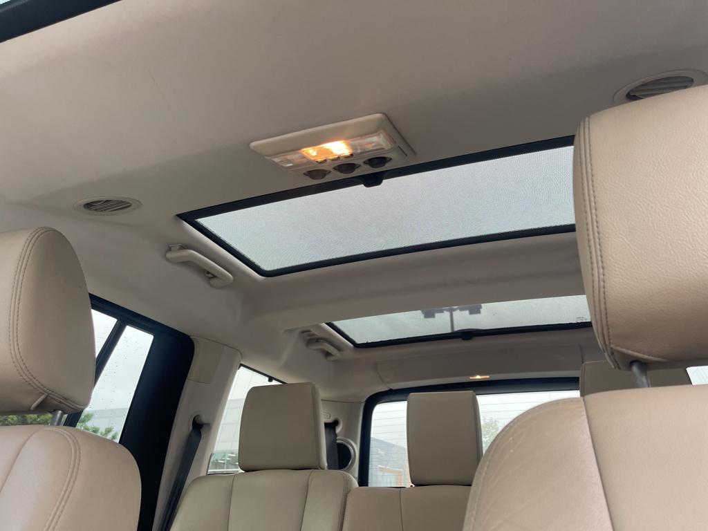 2012 Land Rover LR4 HSE photo 10