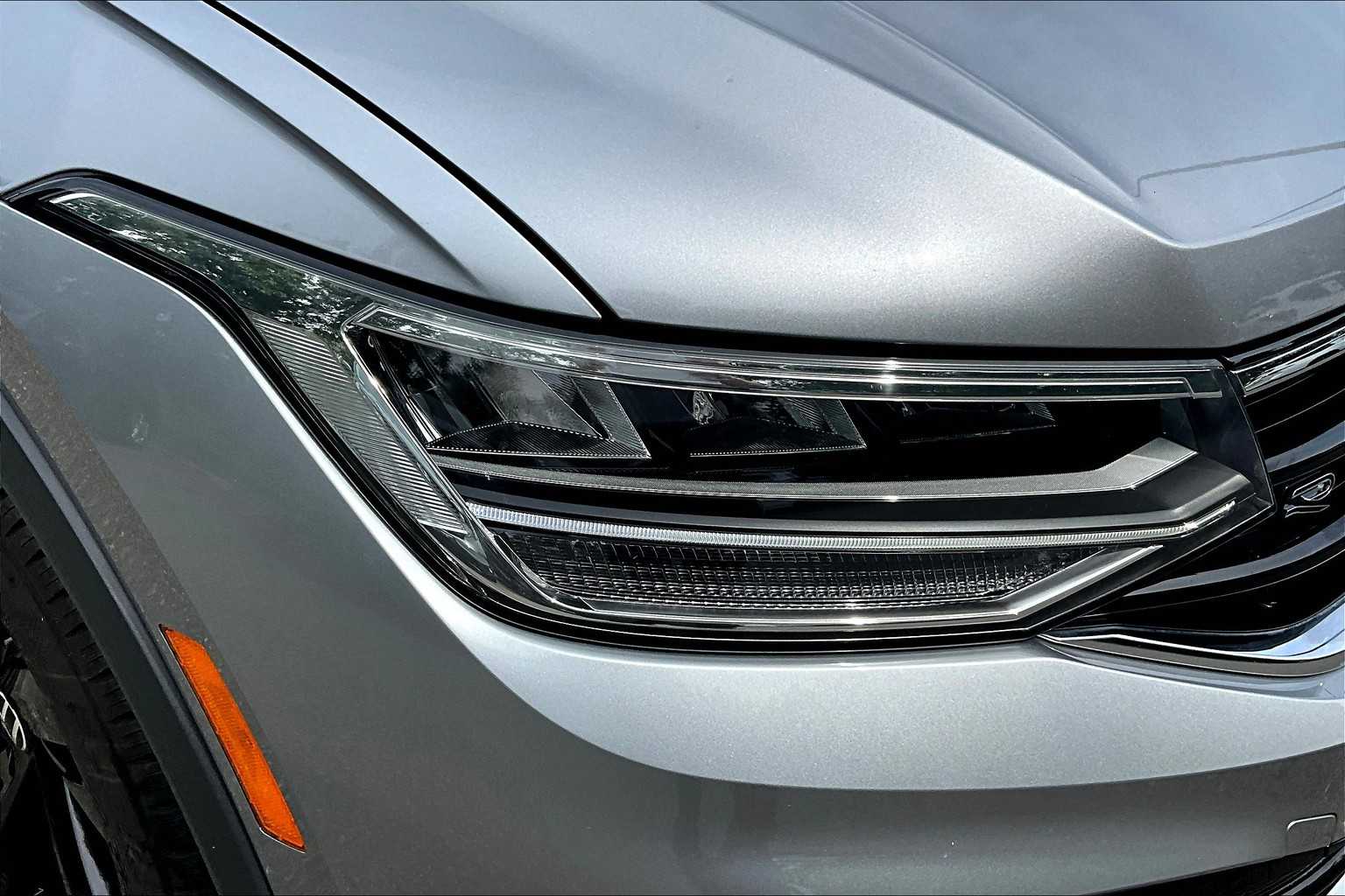 2024 Volkswagen Tiguan SE R-Line Black photo 23