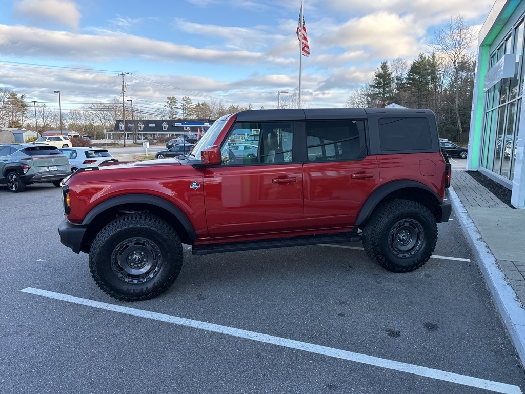 2024 Ford Bronco Outer Banks photo 4