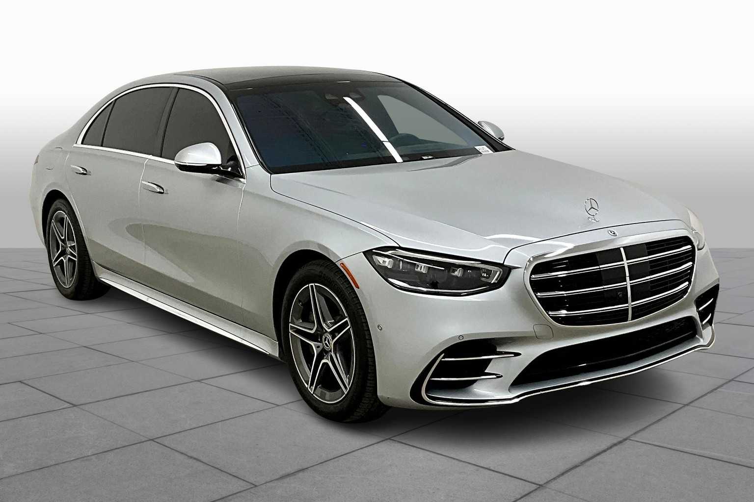 2025 Mercedes Benz S 580 4MATIC photo 2