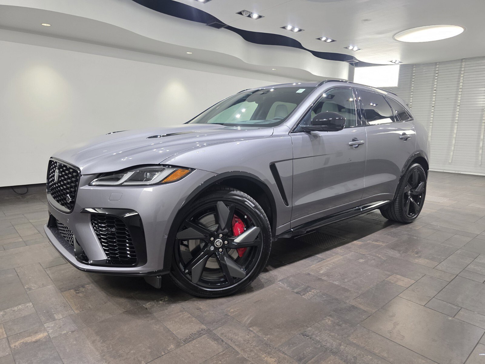 2026 Jaguar F-Pace SVR's photo