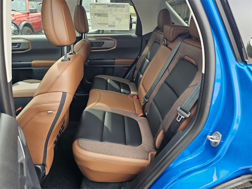 2025 Ford Bronco Sport Outer Banks photo 17