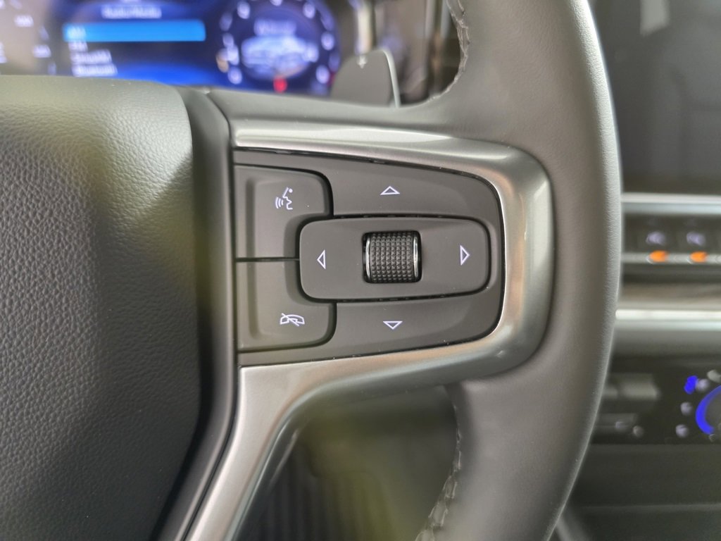 2025 Chevrolet Silverado 1500 LTZ photo 25