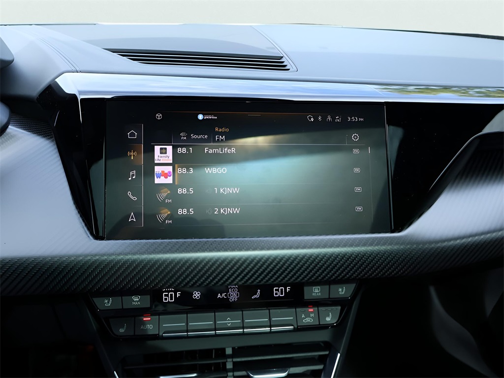 2023 Audi e-tron GT Prestige photo 17