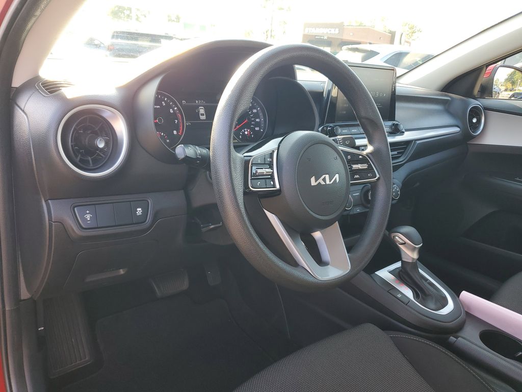2023 Kia Forte LXS photo 13