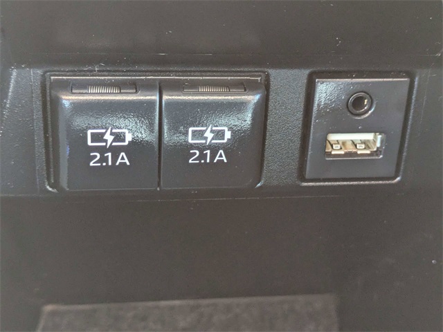 2019 Toyota Avalon Hybrid XLE Plus photo 20