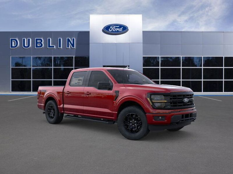 2025 Ford F-150 XLT photo 4
