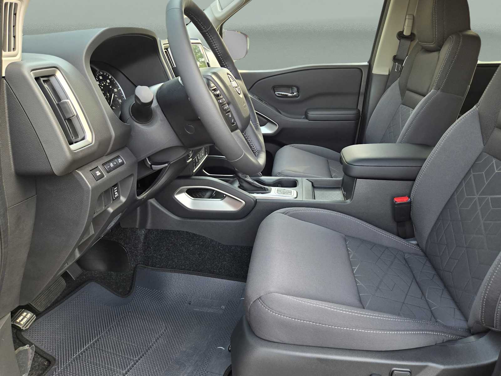 2026 Nissan Frontier Crew Cab SV photo 18
