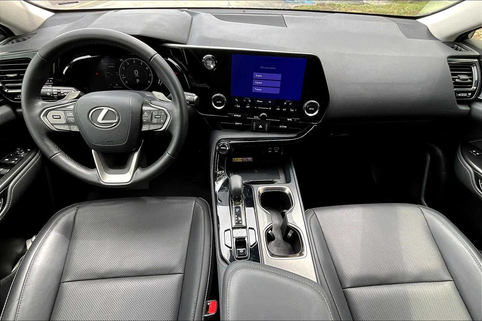 2025 Lexus NX Premium photo 14