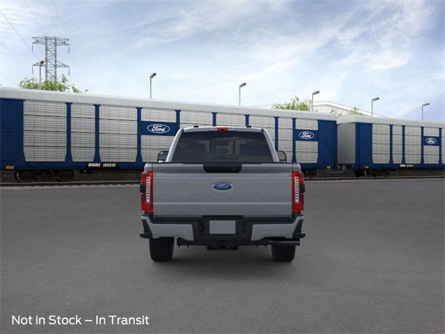 2025 Ford F-250 photo 3