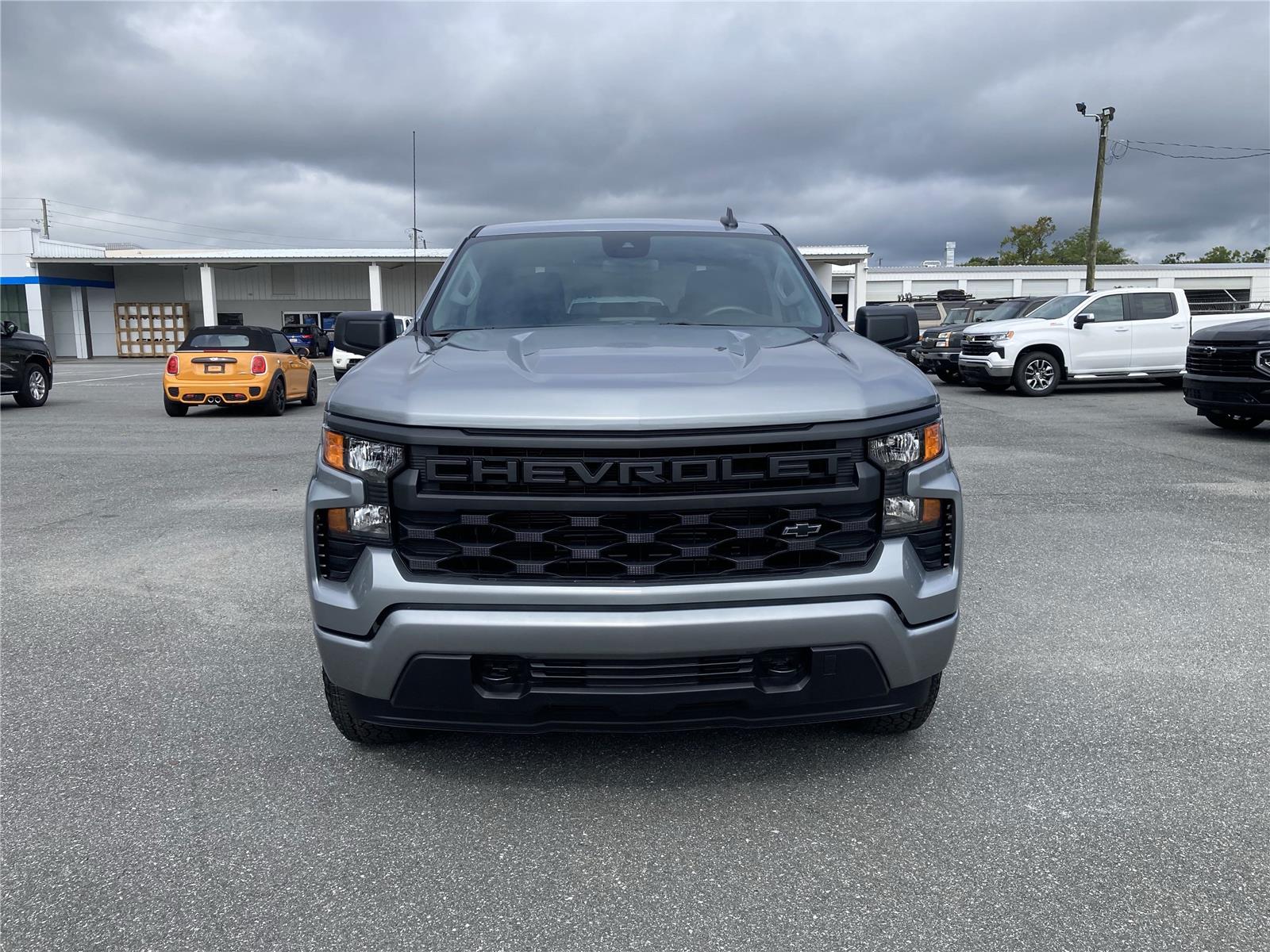 2026 Chevrolet Silverado 1500 Custom photo 3