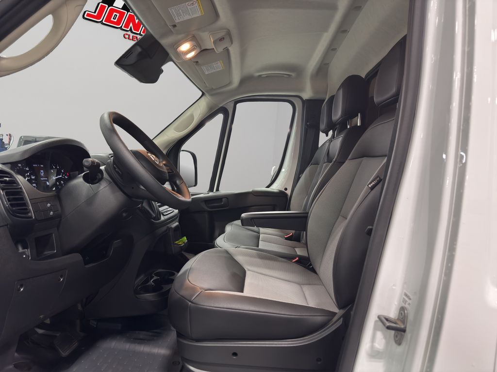 2025 Ram ProMaster 2500 photo 13