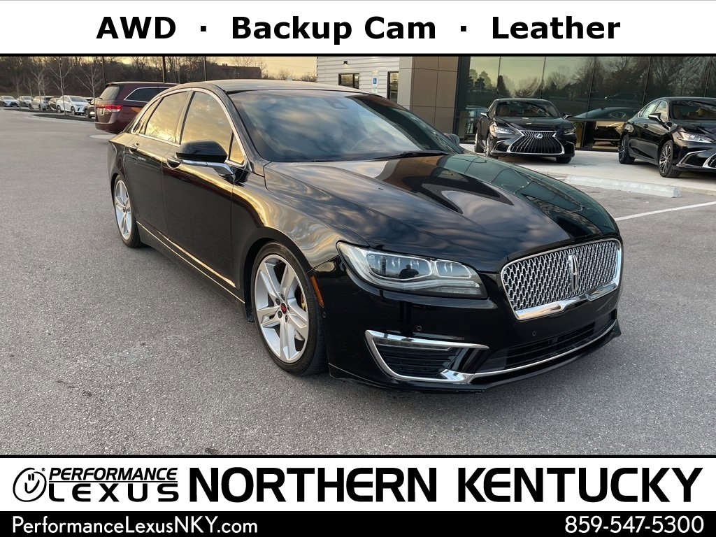 2017 Lincoln MKZ Black Label's photo