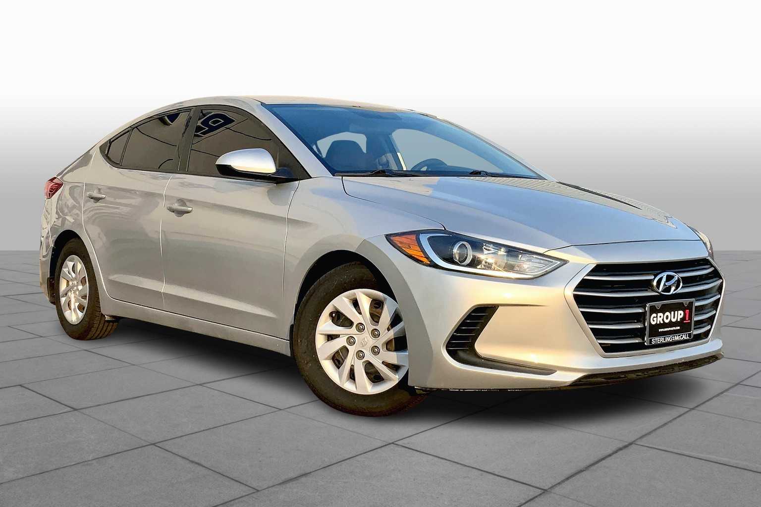 2018 Hyundai Elantra SE photo 2