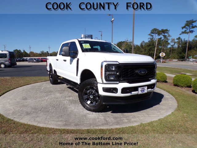 2023 Ford F-250 Super Duty XL's photo