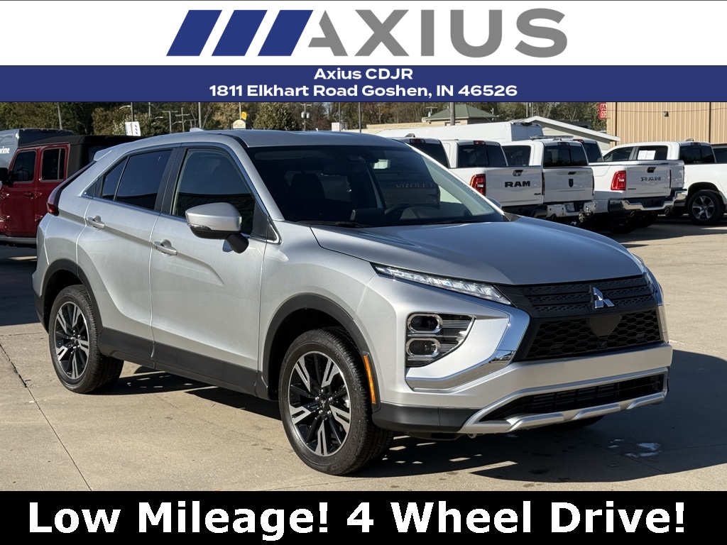 2024 Mitsubishi Eclipse Cross SE's photo
