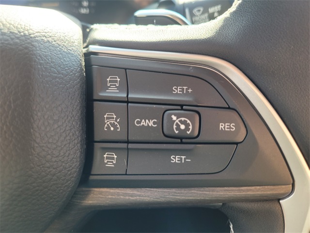 2025 Jeep Grand Cherokee Limited photo 24