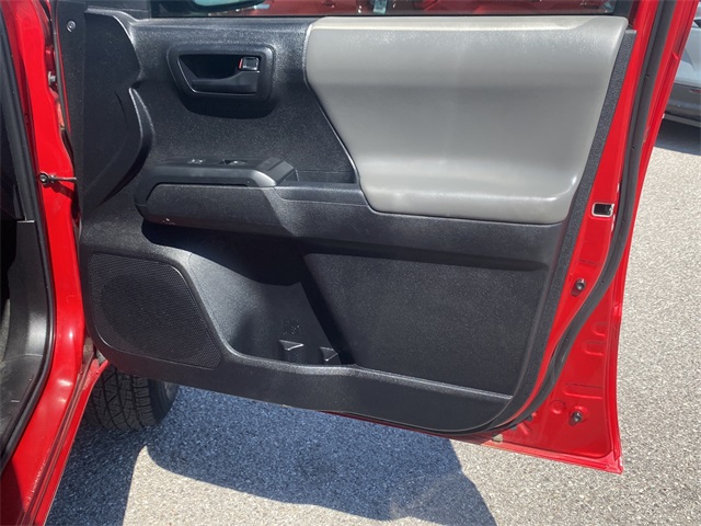 2023 Toyota Tacoma SR5 photo 9