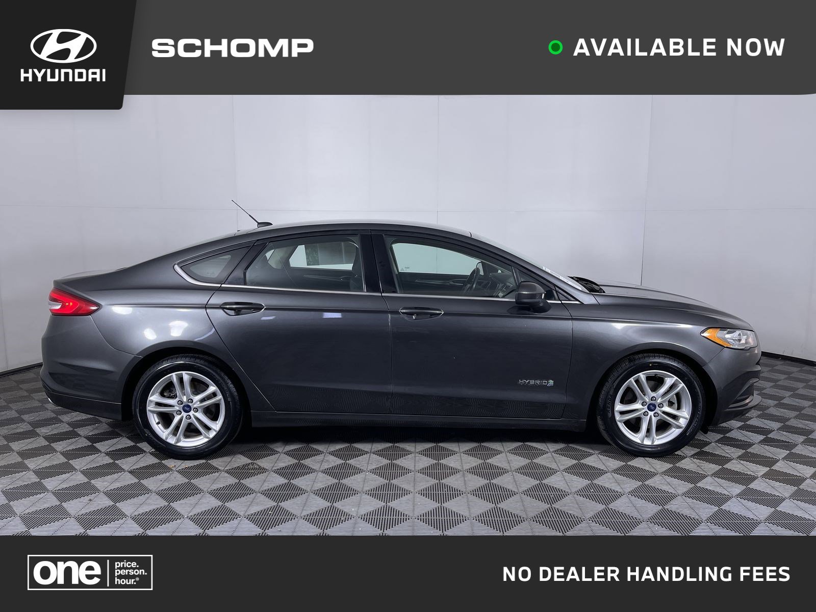 2018 Ford Fusion Hybrid SE's photo