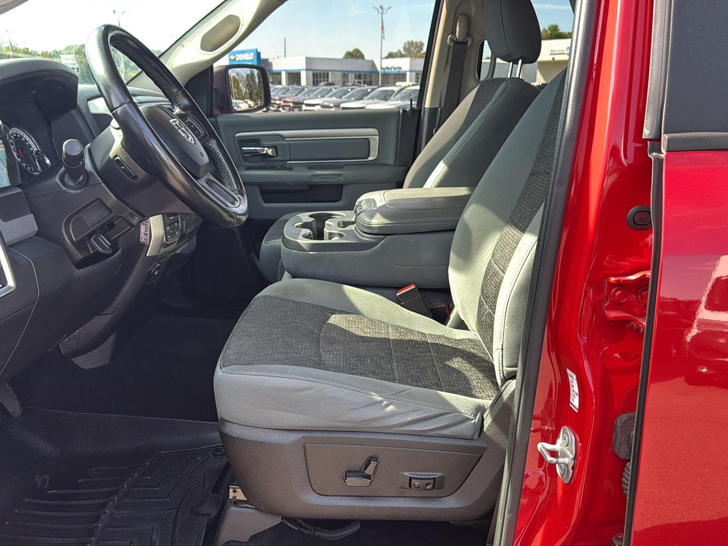 2019 Ram 1500 Classic Big Horn photo 8