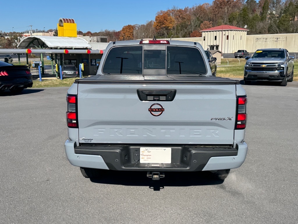 2022 Nissan Frontier PRO-X Crew Cab photo 4