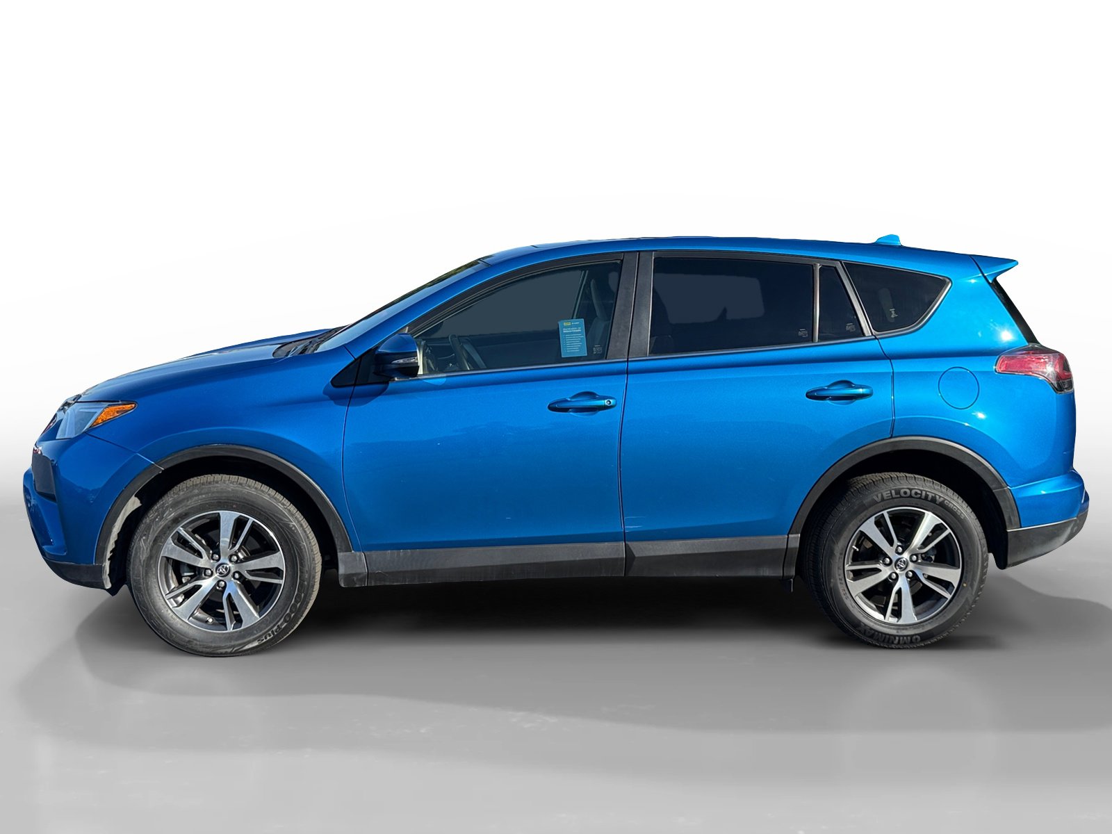 2017 Toyota RAV4 XLE photo 2