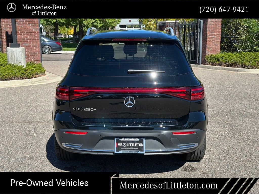 2025 Mercedes Benz EQB photo 3
