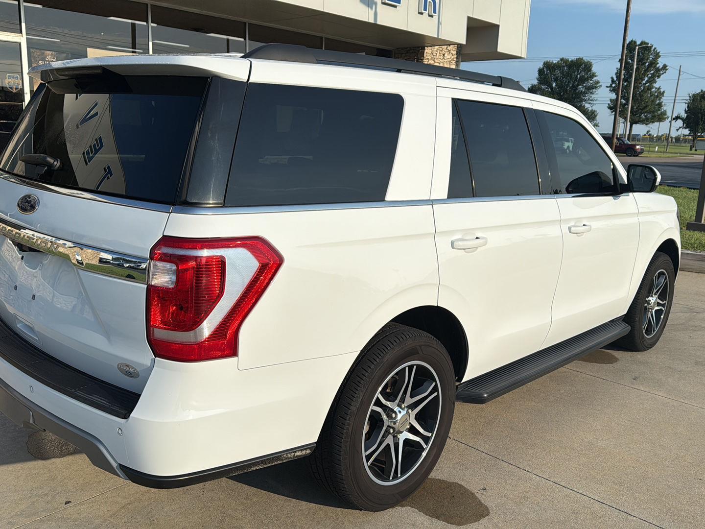 2019 Ford Expedition XLT photo 14