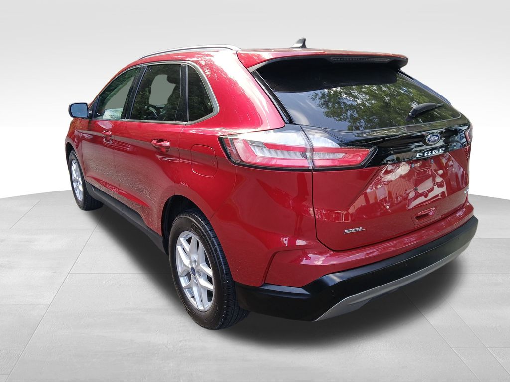 2022 Ford Edge SEL photo 3