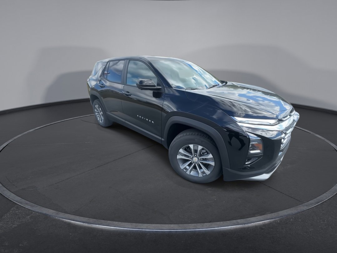 2026 Chevrolet Equinox LT photo 2