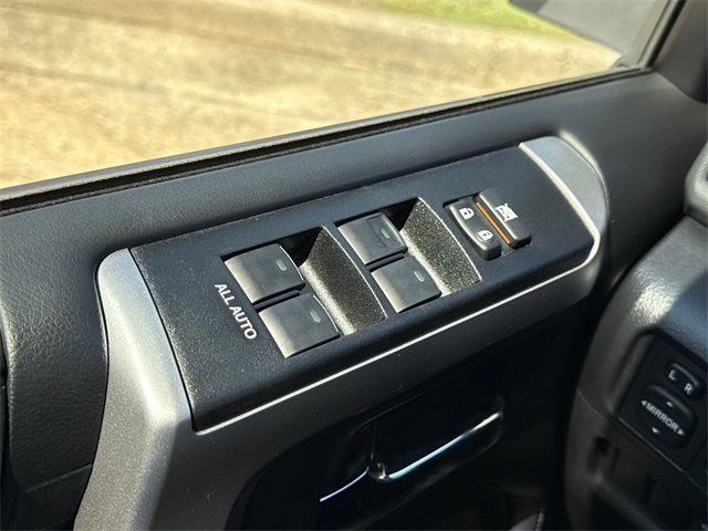 2024 Toyota 4Runner SR5 photo 16
