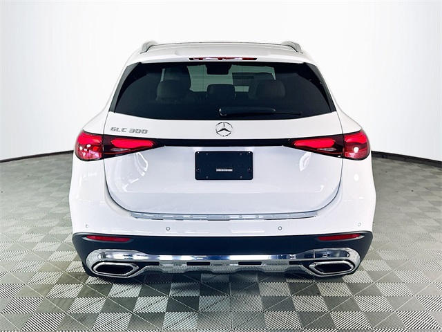 2026 Mercedes Benz GLC 300 photo 5