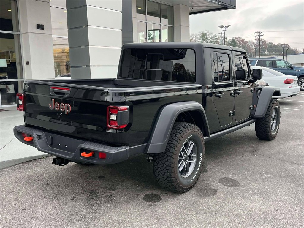 2024 Jeep Gladiator Mojave photo 2