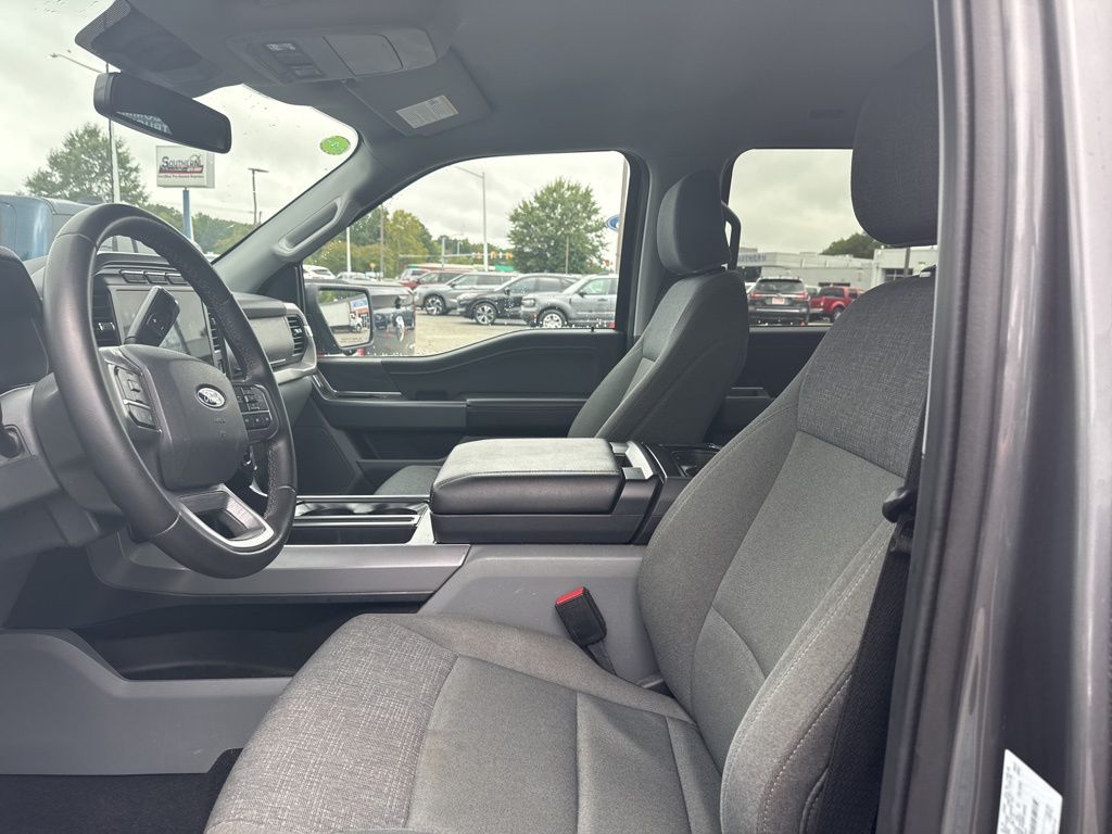 2024 Ford F-150 XLT photo 7