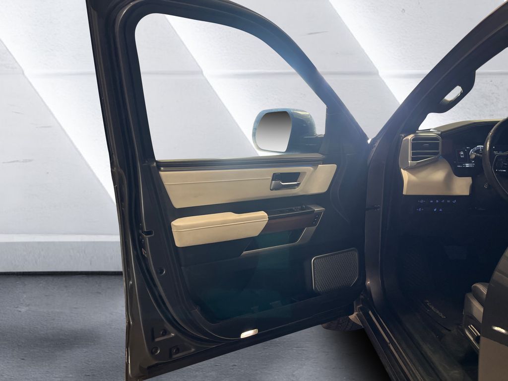 2023 Toyota Tundra CapStone photo 12